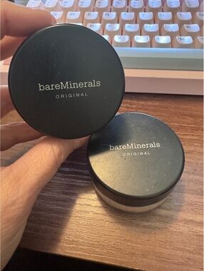 Bare minerals - fairly light - powder - new